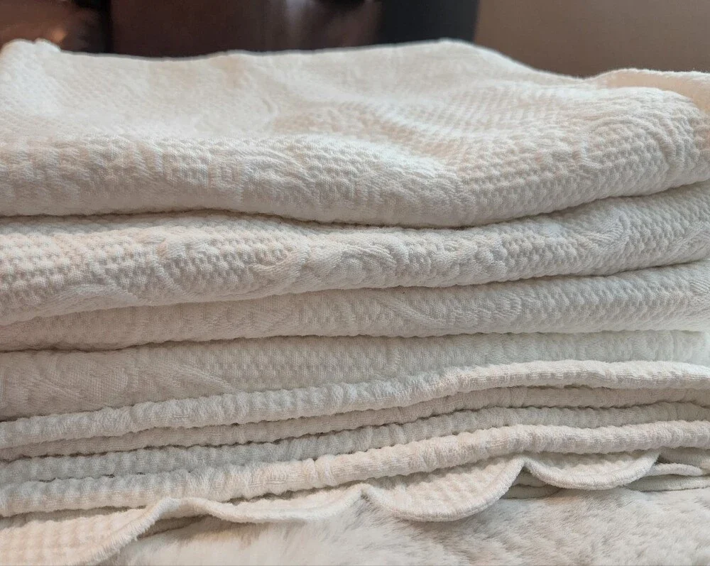SFERRA White Waffle Knit Throw